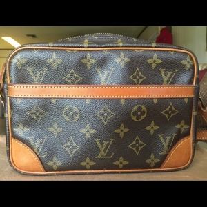 Trocadero 24 Monogram Louis Vuitton